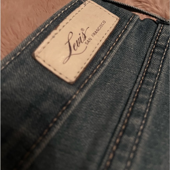 Levi’s embroidered jeans 👖 - Picture 4 of 8
